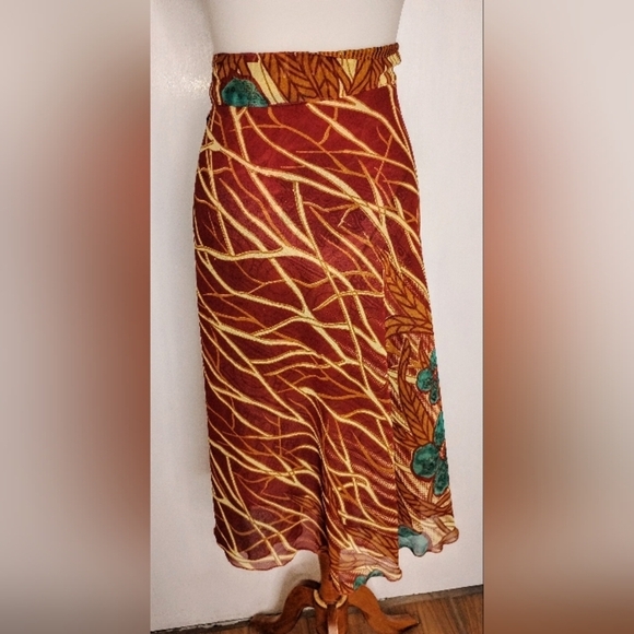 TWO PLY REVERSIBLE WRAP SKIRT - Picture 7 of 11